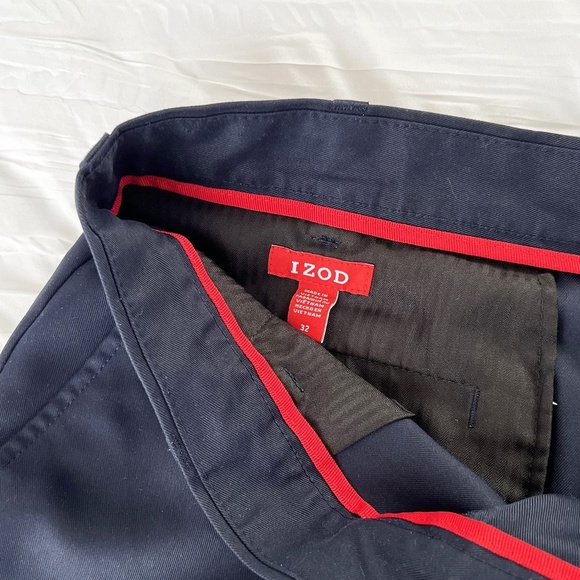 Blue Shorts Golf Size 32 Waist Izod Polyester - Picture 2 of 3